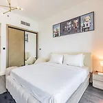 Luxurious Studio Prime Location Business Bay
