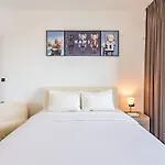 Luxurious Studio Prime Location Business Bay