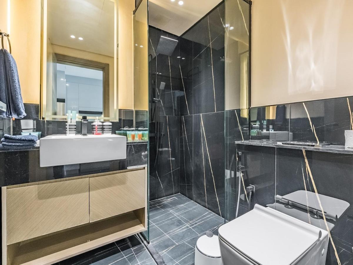 Luxurious Prime Location Business Bay Apartment