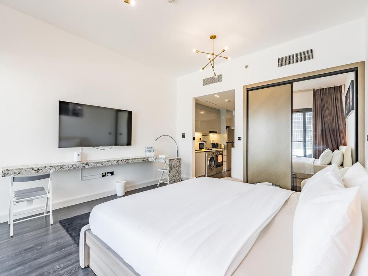 Luxurious Prime Location Business Bay Dubai