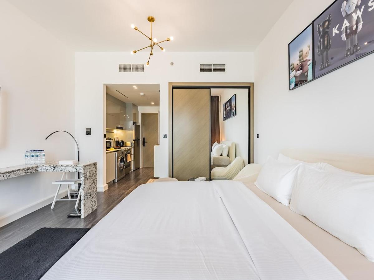 Luxurious Prime Location Business Bay Apartment