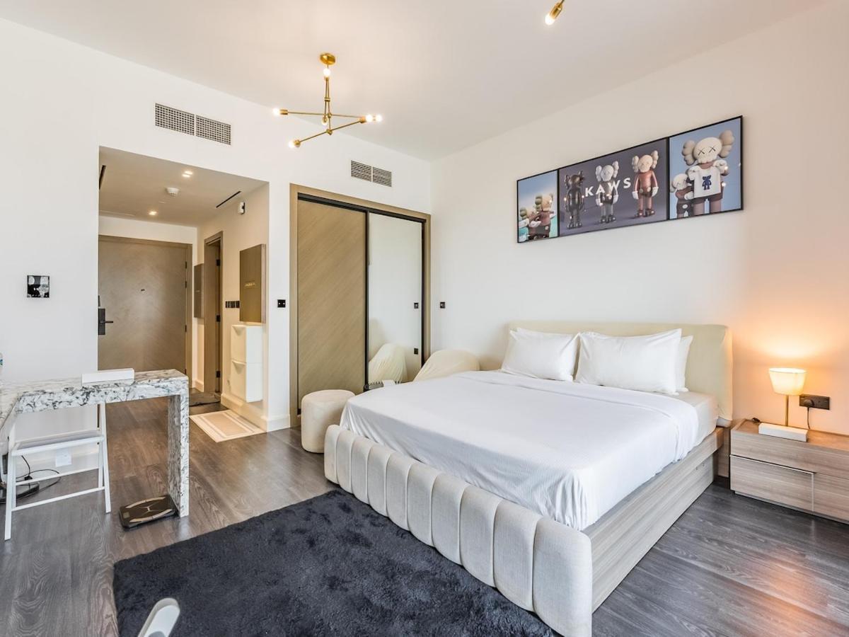 Luxurious Prime Location Business Bay Apartment